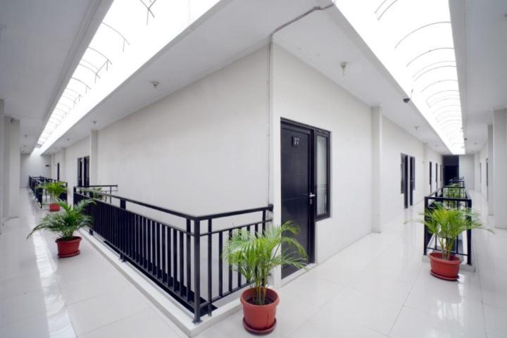 Hotel D'Paragon Trikora Palembang Exterior foto